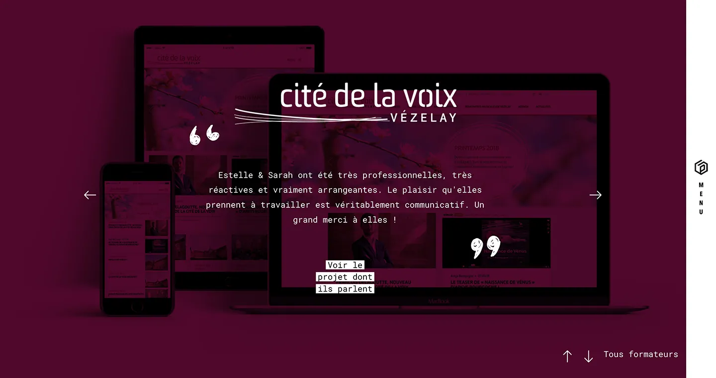 Une réalisation du collectif présentée sur trois écrans, accompagnée du témoignage du client